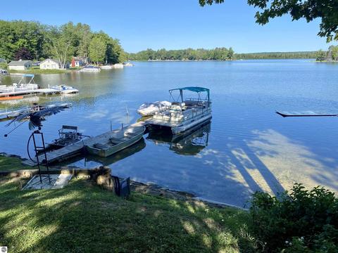 5375 Duggan Dr, Lupton, MI 48635 photo 11