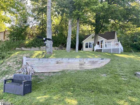 5375 Duggan Dr, Lupton, MI 48635 photo 3