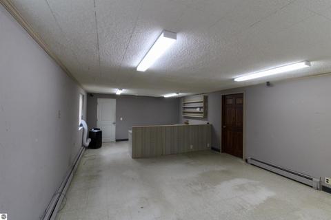 105 S Second, Shepherd, MI 48883 photo 4