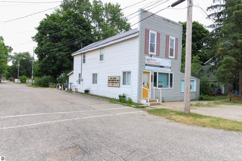 105 S Second, Shepherd, MI 48883 photo 2