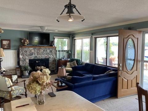 3596 South St, Lupton, MI 48635 photo 2