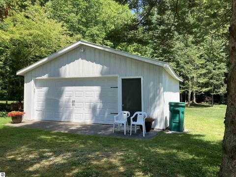 3596 South St, Lupton, MI 48635 photo 24