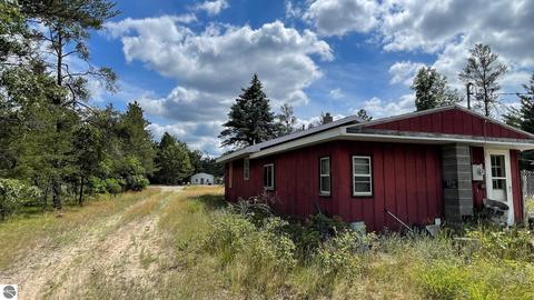 513 E M 72, Grayling, MI 49738 photo 2