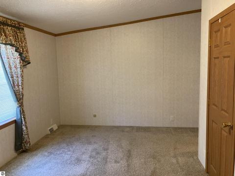 805 Sensabaugh Rd, Lupton, MI 48635 photo 11
