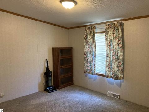 805 Sensabaugh Rd, Lupton, MI 48635 photo 14