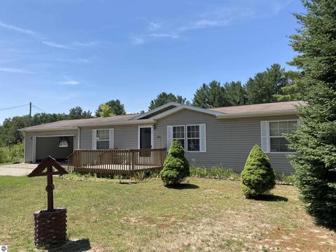 805 Sensabaugh Rd, Lupton, MI 48635 photo 4
