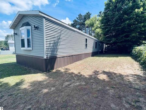 324 Pine St, Manton, MI 49663 photo 17