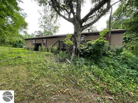 23515 30th Ave, Sears, MI 49679 photo 4
