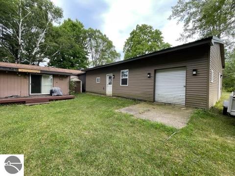23515 30th Ave, Sears, MI 49679 photo 9