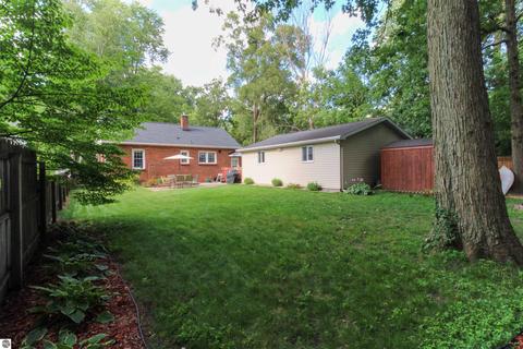 218 E Sugnet Rd, Midland, MI 48642 photo 17