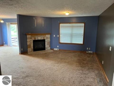 5582 S Wells Rd, Ithaca, MI 48847 photo 4