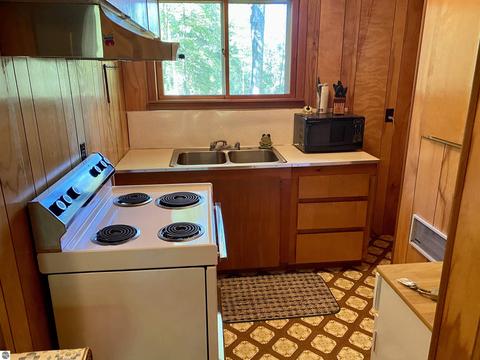 476 Everett Trl, Hale, MI 48739 photo 35