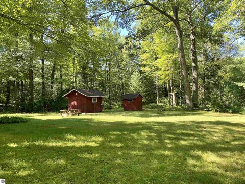 476 Everett Trl, Hale, MI 48739 photo 7