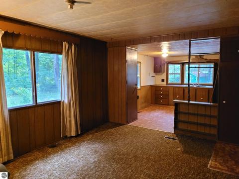 10896 Maple Rd, Mesick, MI 49668 photo 6