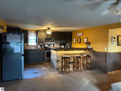 3614 Ash Rd, Harrison, MI 48625 photo 6