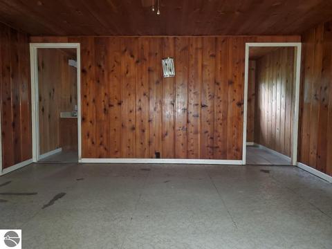6960 Carpenter Rd, Harrison, MI 48625 photo 8