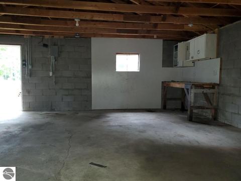 6960 Carpenter Rd, Harrison, MI 48625 photo 27