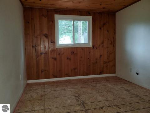 6960 Carpenter Rd, Harrison, MI 48625 photo 11