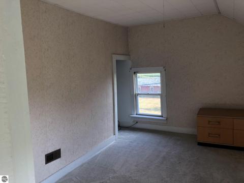 6246 E St Charles Rd, Ithaca, MI 48847 photo 8