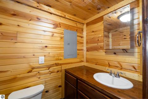 1325 E Baseline Rd, Mount Pleasant, MI 48858 photo 39