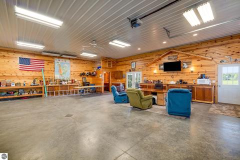 1325 E Baseline Rd, Mount Pleasant, MI 48858 photo 38