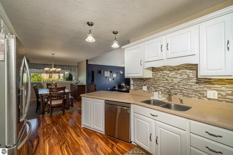 1325 E Baseline Rd, Mount Pleasant, MI 48858 photo 10