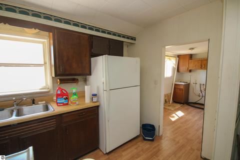 5372 E Baseline Rd, Mount Pleasant, MI 48858 photo 12