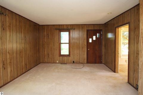 5372 E Baseline Rd, Mount Pleasant, MI 48858 photo 7