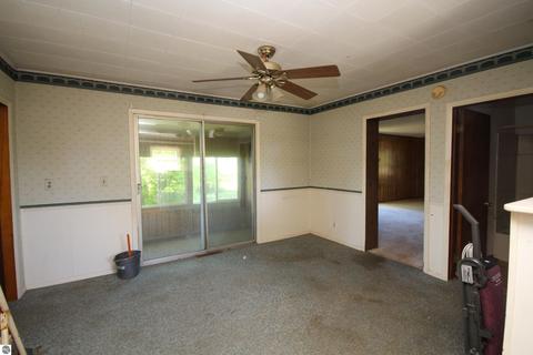5372 E Baseline Rd, Mount Pleasant, MI 48858 photo 11