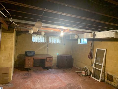 331 E Orchard Ave, Standish, MI 48658 photo 12