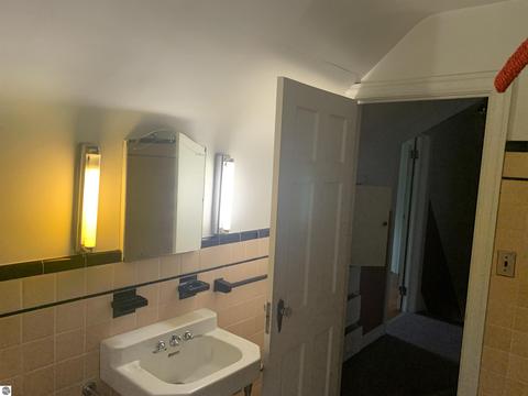 331 E Orchard Ave, Standish, MI 48658 photo 11