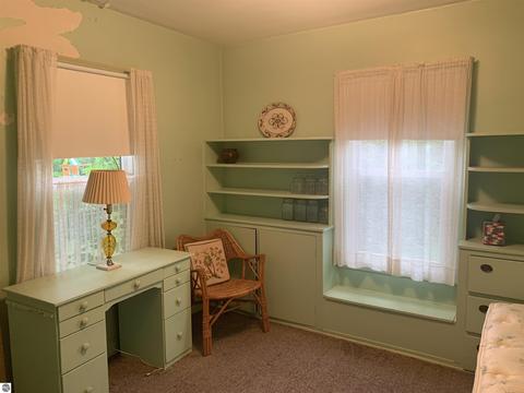 331 E Orchard Ave, Standish, MI 48658 photo 4