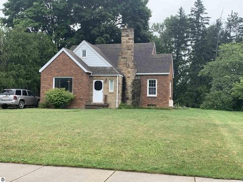 331 E Orchard Ave, Standish, MI 48658 photo 1