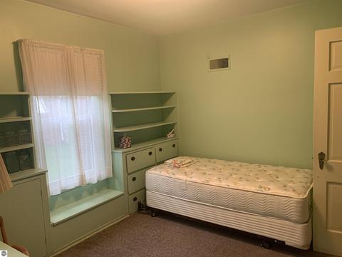 331 E Orchard Ave, Standish, MI 48658 photo 5