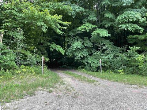 3655 W Babbitt Peterson Rd, Frederic, MI 49733 photo 2