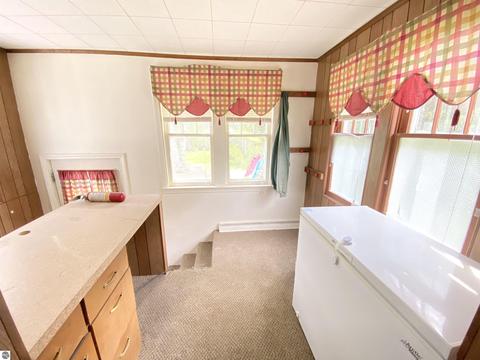 212 E Tyrell St, Saint Louis, MI 48880 photo 17