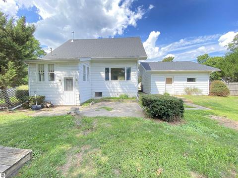 212 E Tyrell St, Saint Louis, MI 48880 photo 2