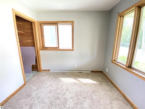 212 E Tyrell St, Saint Louis, MI 48880 photo 15