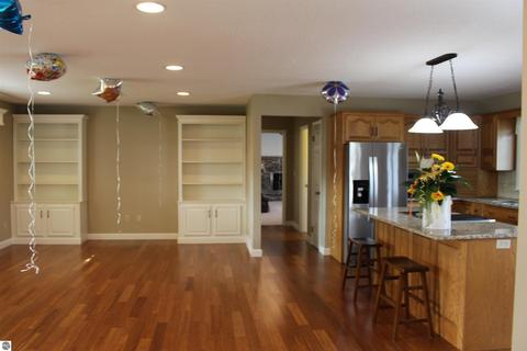 902 Riverview Dr, Alma, MI 48801 photo 11