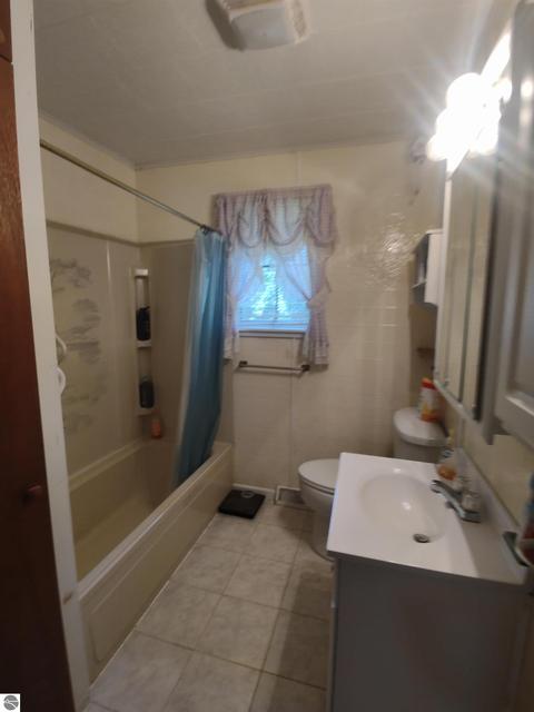 1892 E Huron Rd, Au Gres, MI 48703 photo 11