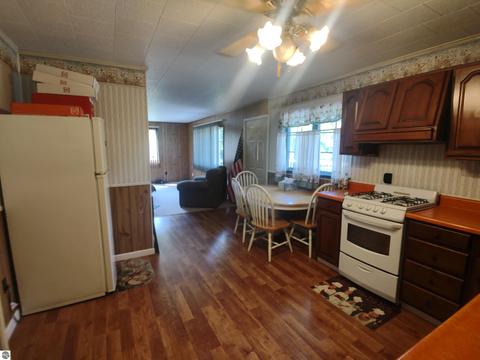 1892 E Huron Rd, Au Gres, MI 48703 photo 5