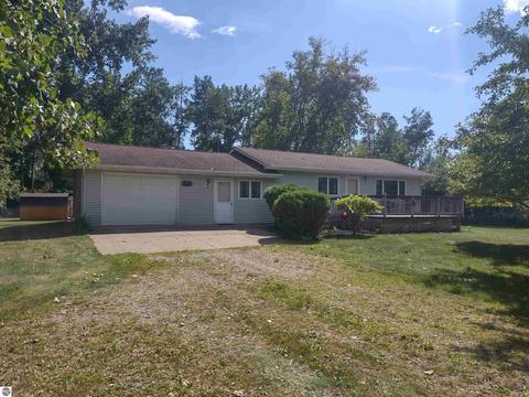 1892 E Huron Rd, Au Gres, MI 48703 photo 1