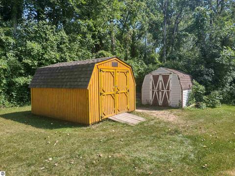 1892 E Huron Rd, Au Gres, MI 48703 photo 4