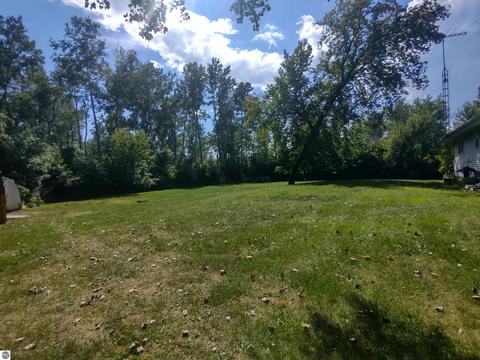 1892 E Huron Rd, Au Gres, MI 48703 photo 3