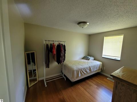 187 E Boulevard Dr, Shepherd, MI 48883 photo 12