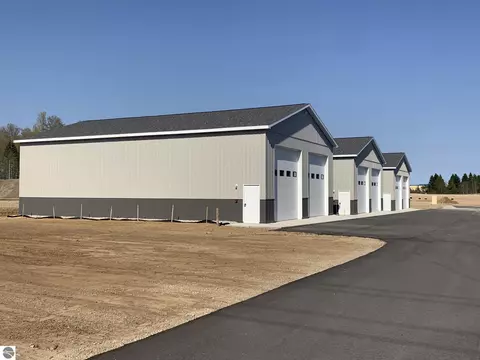 5970 Storage Loop Dr, Traverse City, MI 49685