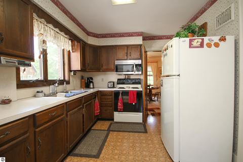 615 E High, Mount Pleasant, MI 48858 photo 6