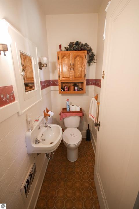615 E High, Mount Pleasant, MI 48858 photo 10