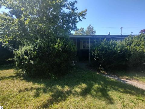 107 E Michigan Ave, Au Gres, MI 48703 photo 5