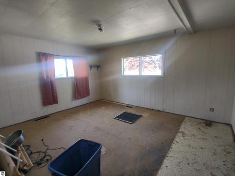 107 E Michigan Ave, Au Gres, MI 48703 photo 16